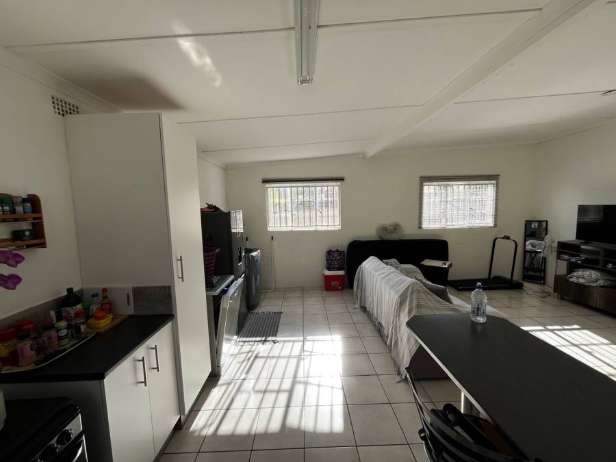 To Let 2 Bedroom Property for Rent in Rouxpark Western Cape
